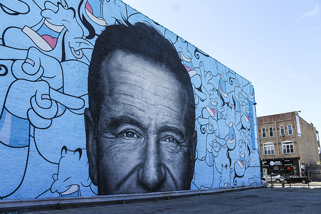 Fresque murale en hommage à l'acteur Robin Williams, né à Chicago. Autour de lui, on voit le Génie d'Aladdin à qui il a prêté sa voix dans le film d'animation de Disney