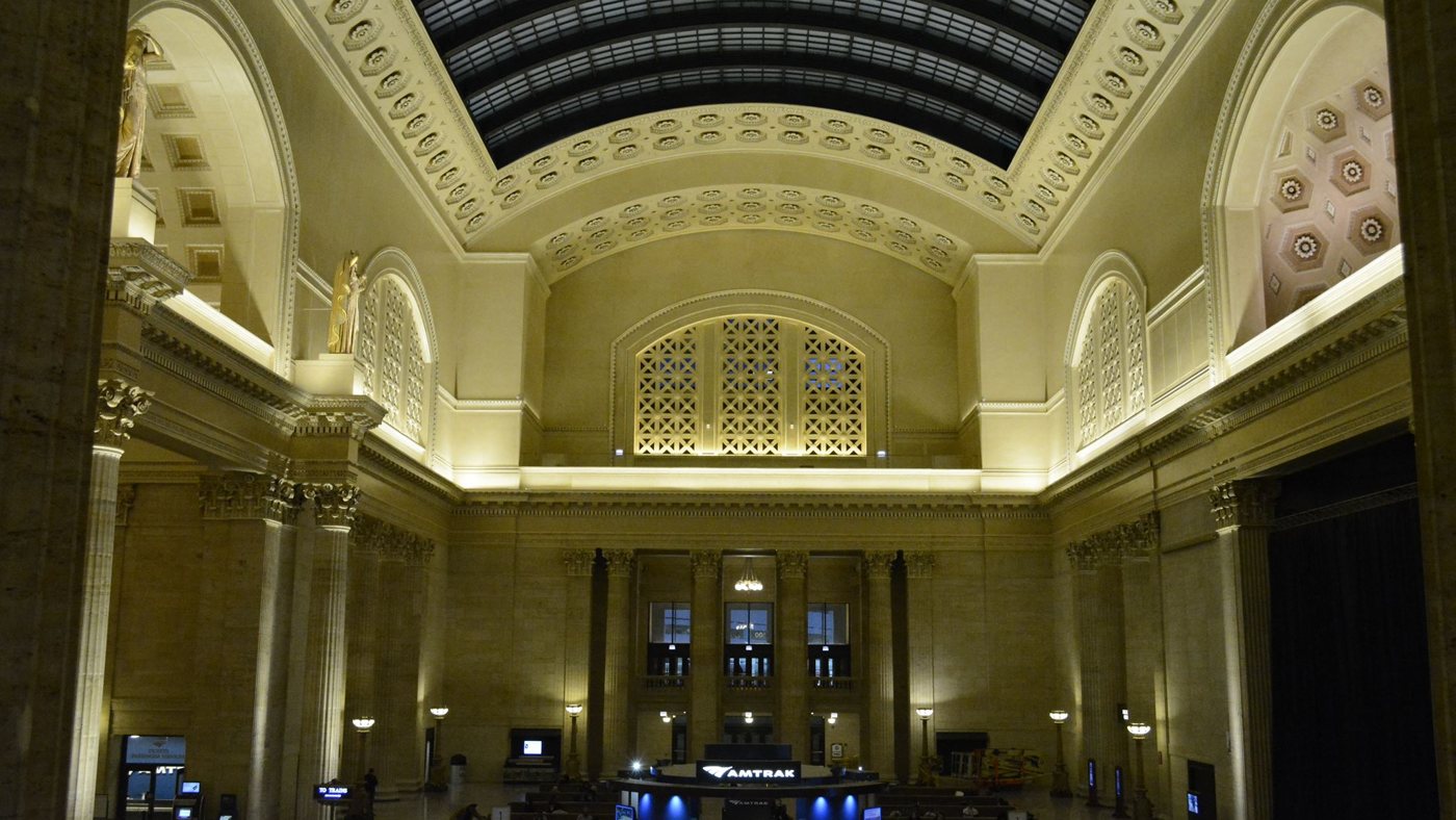 Prendre le train aux États-Unis : Amtrak, bagages, retards et exemple depuis Chicago