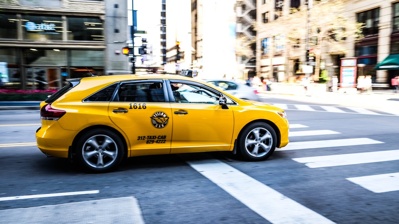 Taxi, Uber ou Lyft aux États-Unis : aéroports, pourboire et bons réflexes avec Chicago