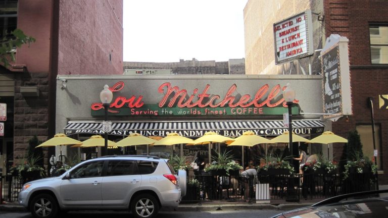 Lou Mitchells Restaurant à Chicago, repère de diner pour un petit déjeuner américain